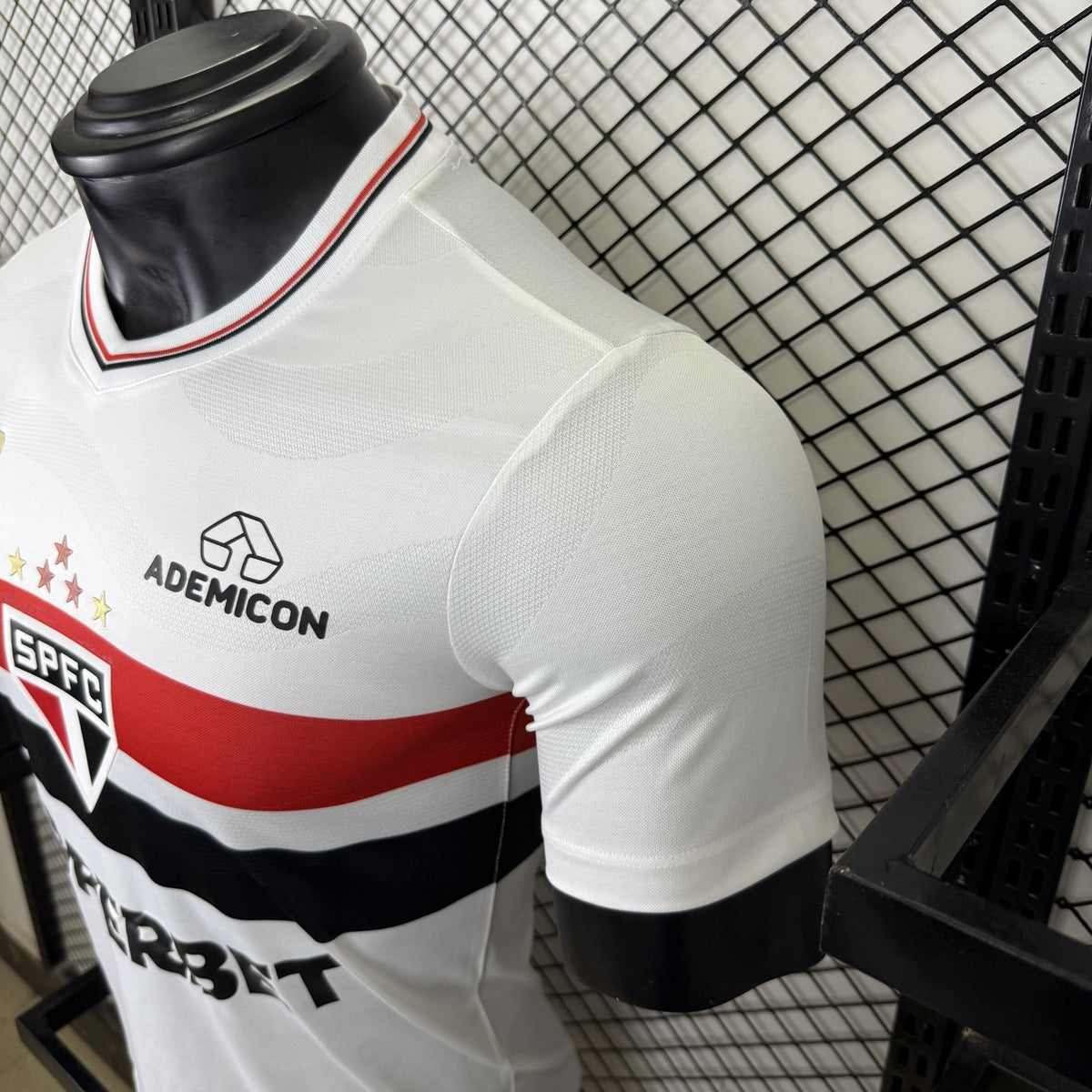 Jersey São Paulo 2025-26 Local blanco, foto 14 de 17