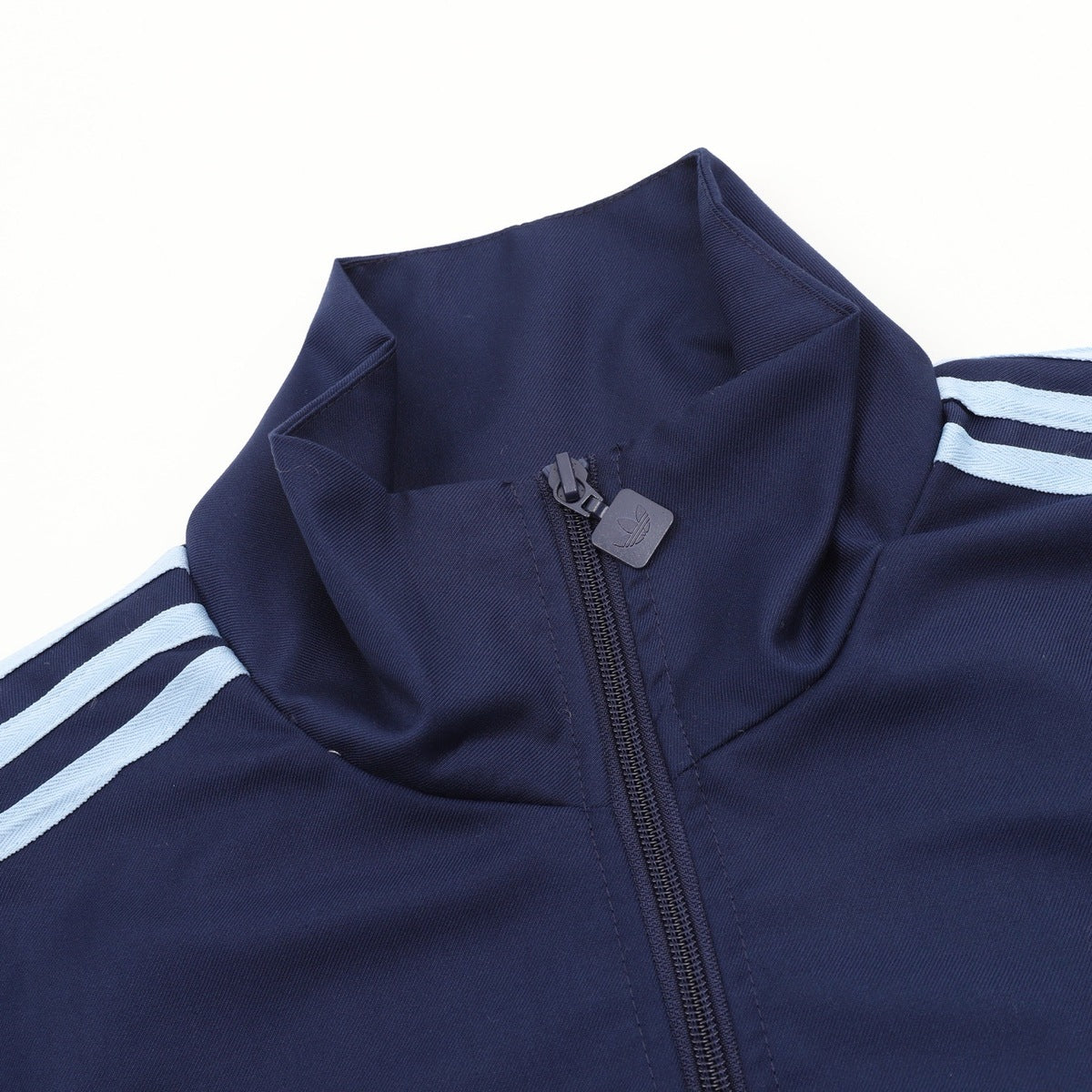 Chamarra adidas adicolor Azul marino, foto 8 de 9