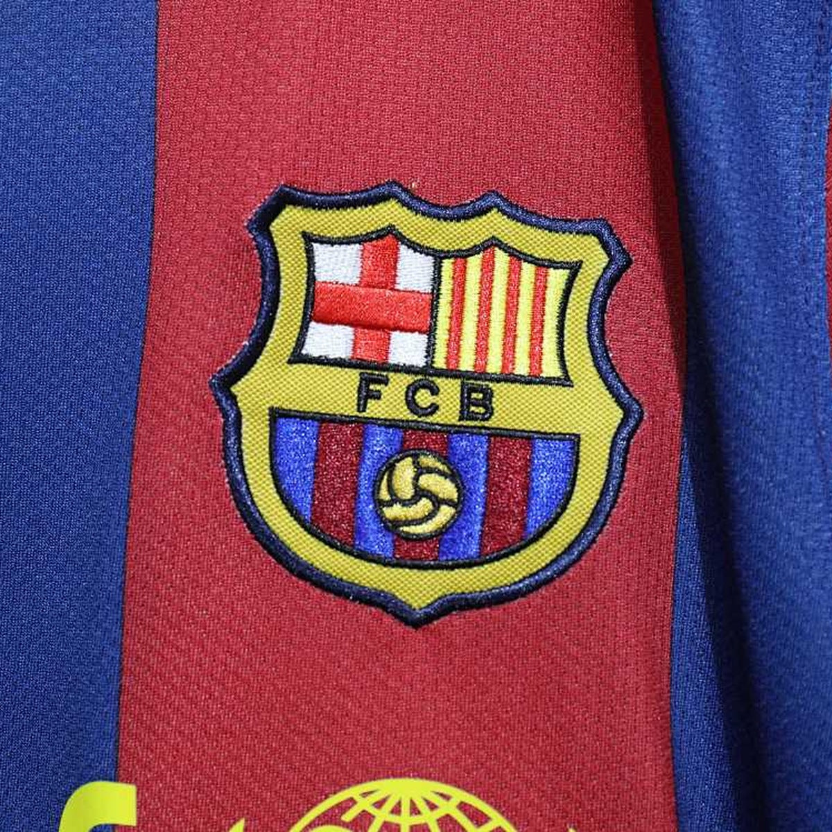 Jersey FC Barcelona 2010-11 Local rojo, foto 5 de 6