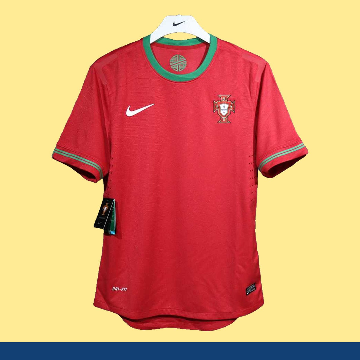 Jersey Portugal 2012 Local rojo, foto 1 de 14