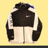 Chamarra Nike Cortavientos Swoosh Grande, foto 1 de 8