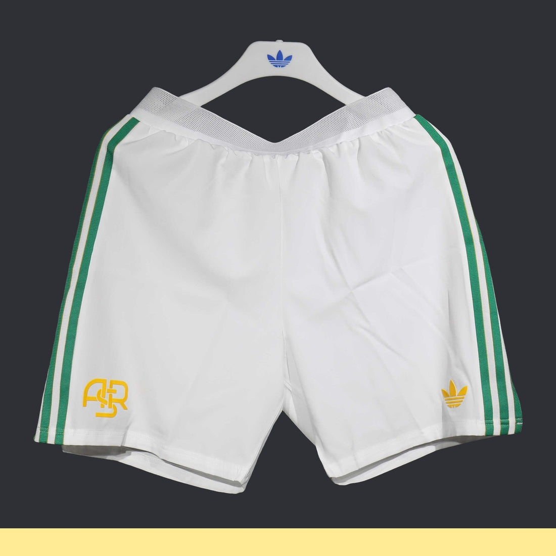 Short AS Roma adidas 2025 Tercero blanco, foto 1 de 5