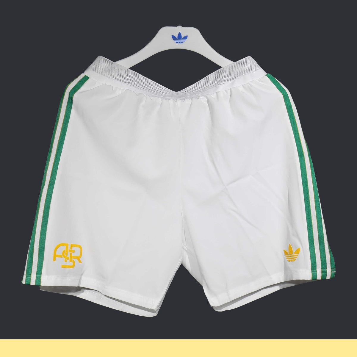 Short AS Roma adidas 2025 Tercero blanco, foto 1 de 5
