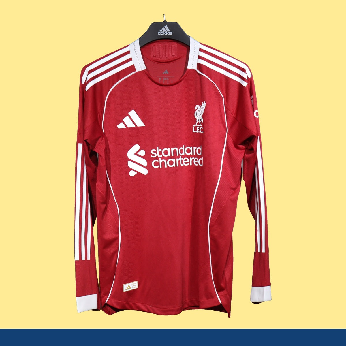 Jersey Liverpool 2025-26 Local rojo, foto 1 de 3