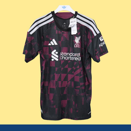 Jersey Liverpool 2026-27 Tercero negro, foto 1 de 6
