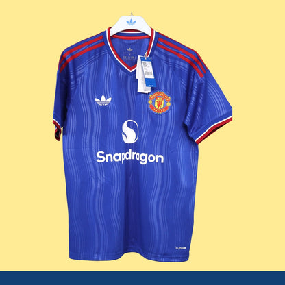 Jersey Manchester United 2026-27 Visitante azul, foto 1 de 6