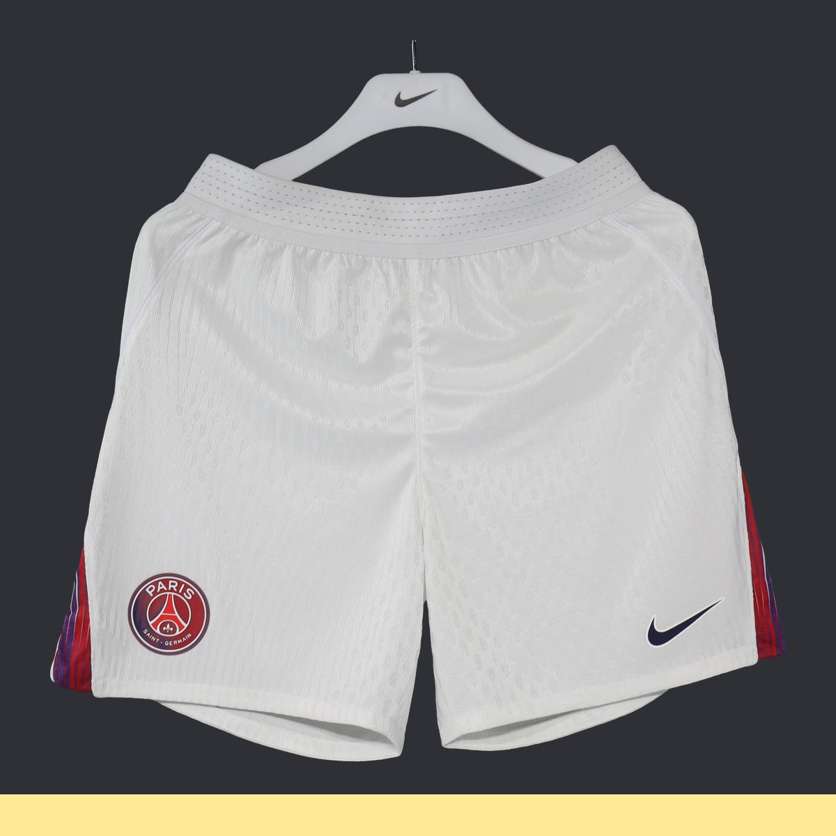 Short Paris Saint Germain Nike 2026 Visitante blanco, foto 1 de 4