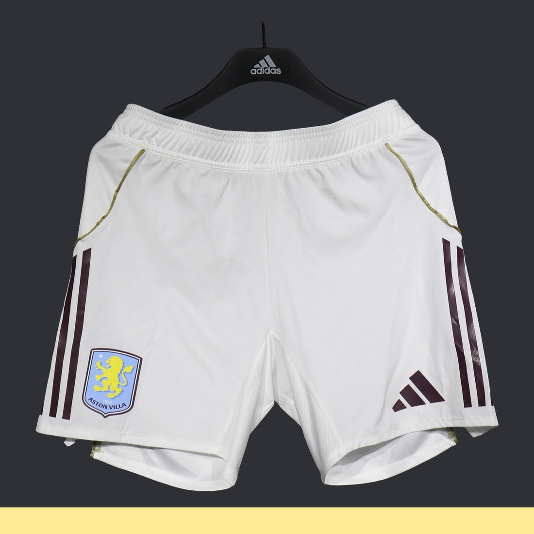 Short Aston Villa adidas 2025 Local blanco, foto 1 de 6