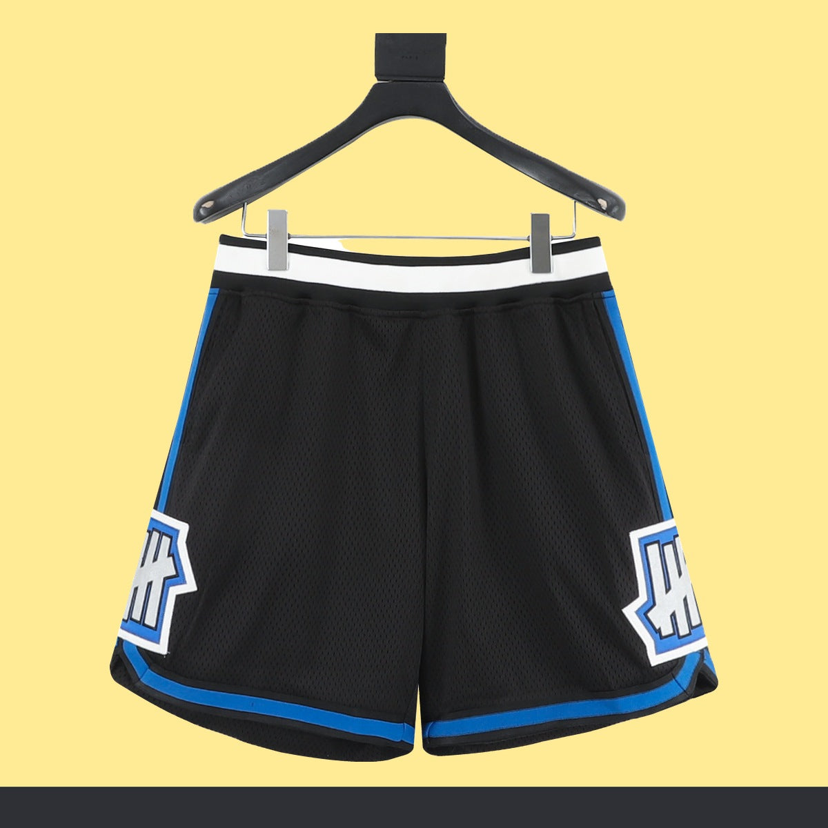 Short UNDEFEATED Negro, foto 1 de 9