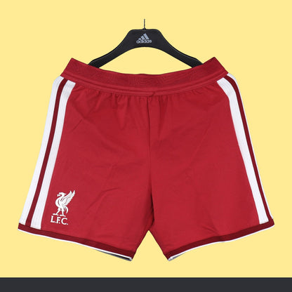 Short Liverpool adidas 2026 Local rojo, foto 1 de 6