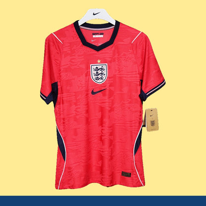 Jersey Inglaterra 2026 Visitante rojo, foto 1 de 5