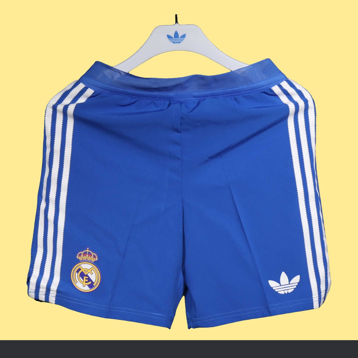 Short Real Madrid adidas 2025 Tercero azul, foto 1 de 4