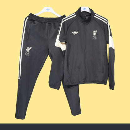 Conjunto Liverpool adidas Retro 2026 Negro, foto 1 de 8