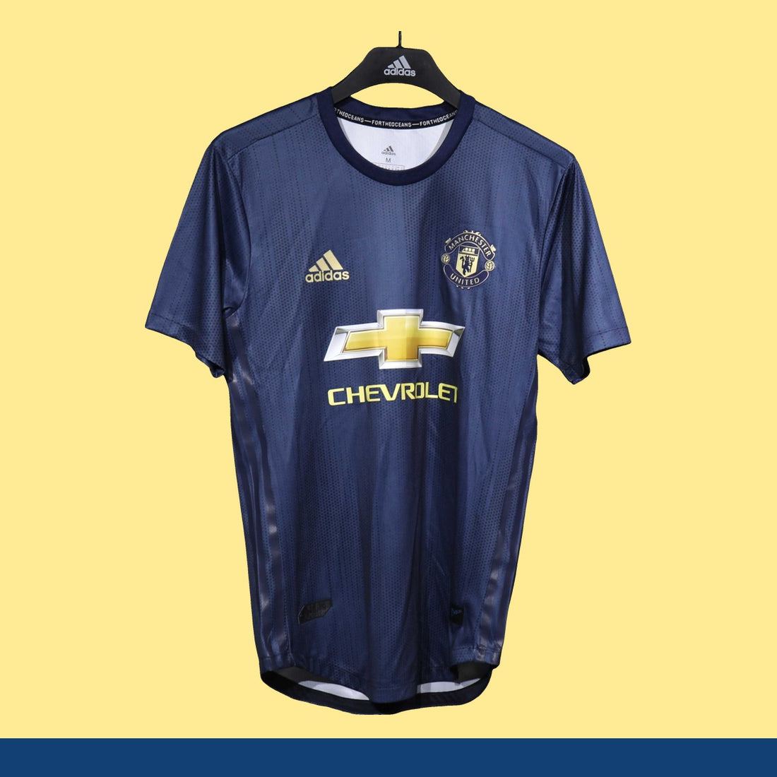 Jersey Manchester United 2018-19 Tercero azul marino, foto 1 de 8