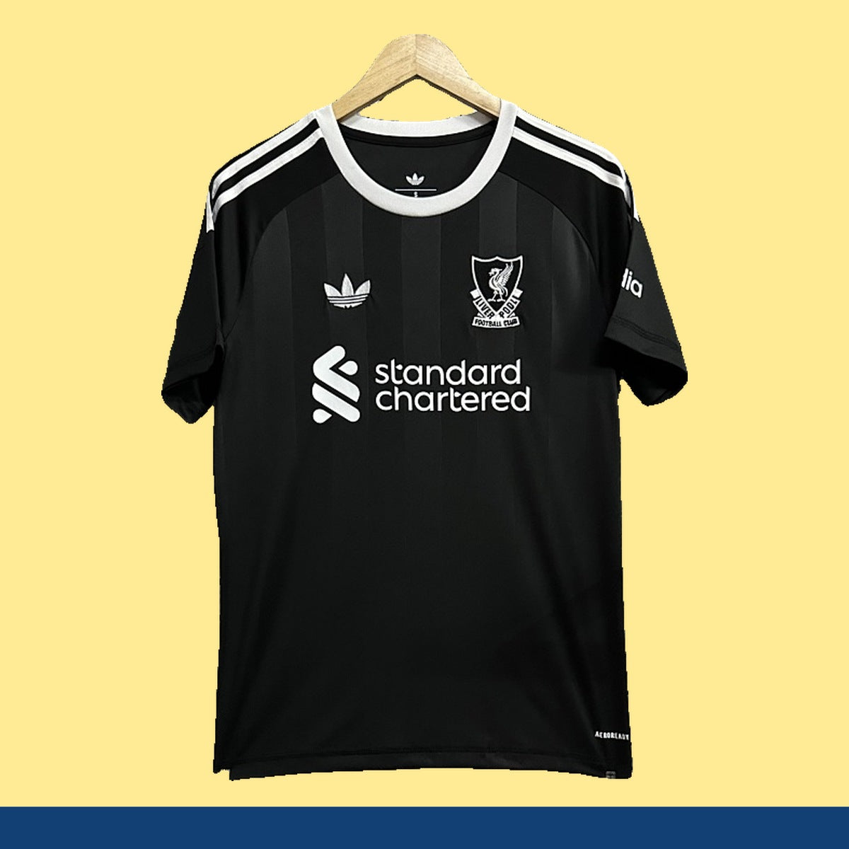 Jersey Liverpool 2025-26 Portero negro, foto 1 de 9