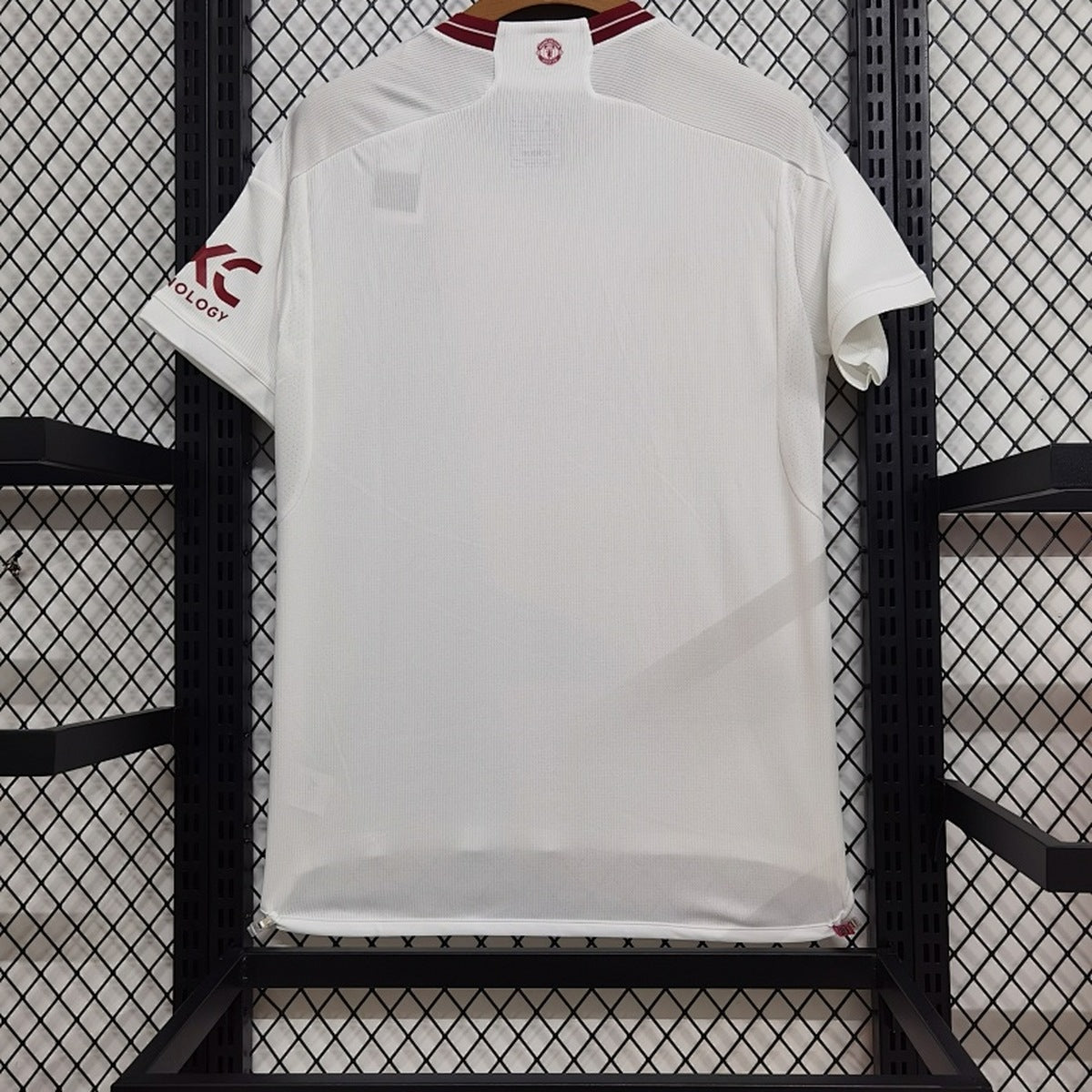Jersey Manchester United 2023-24 Tercero blanco, foto 2 de 7
