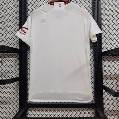 Jersey Manchester United 2023-24 Tercero blanco, foto 2 de 7