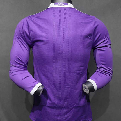 Jersey Real Madrid 2016-17 Visitante morado, foto 2 de 12