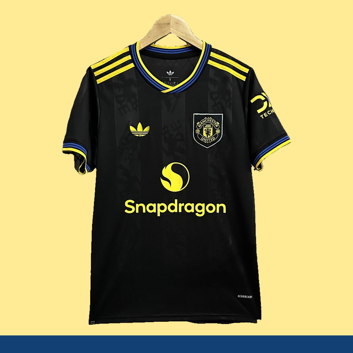 Jersey Manchester United 2025-26 Tercero negro, foto 1 de 7