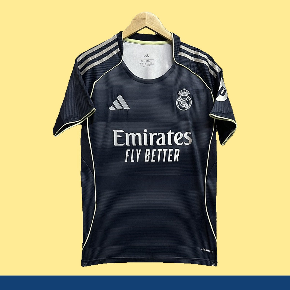 Jersey Real Madrid 2025-26 Visitante azul marino, foto 1 de 6