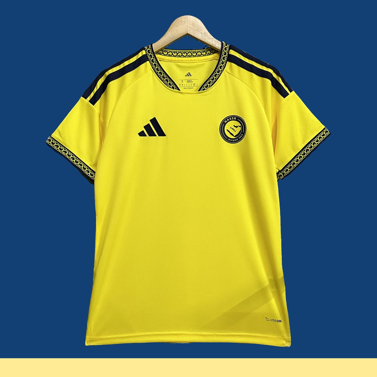 Jersey Al Nassr 2026-27 Local amarillo, foto 1 de 8