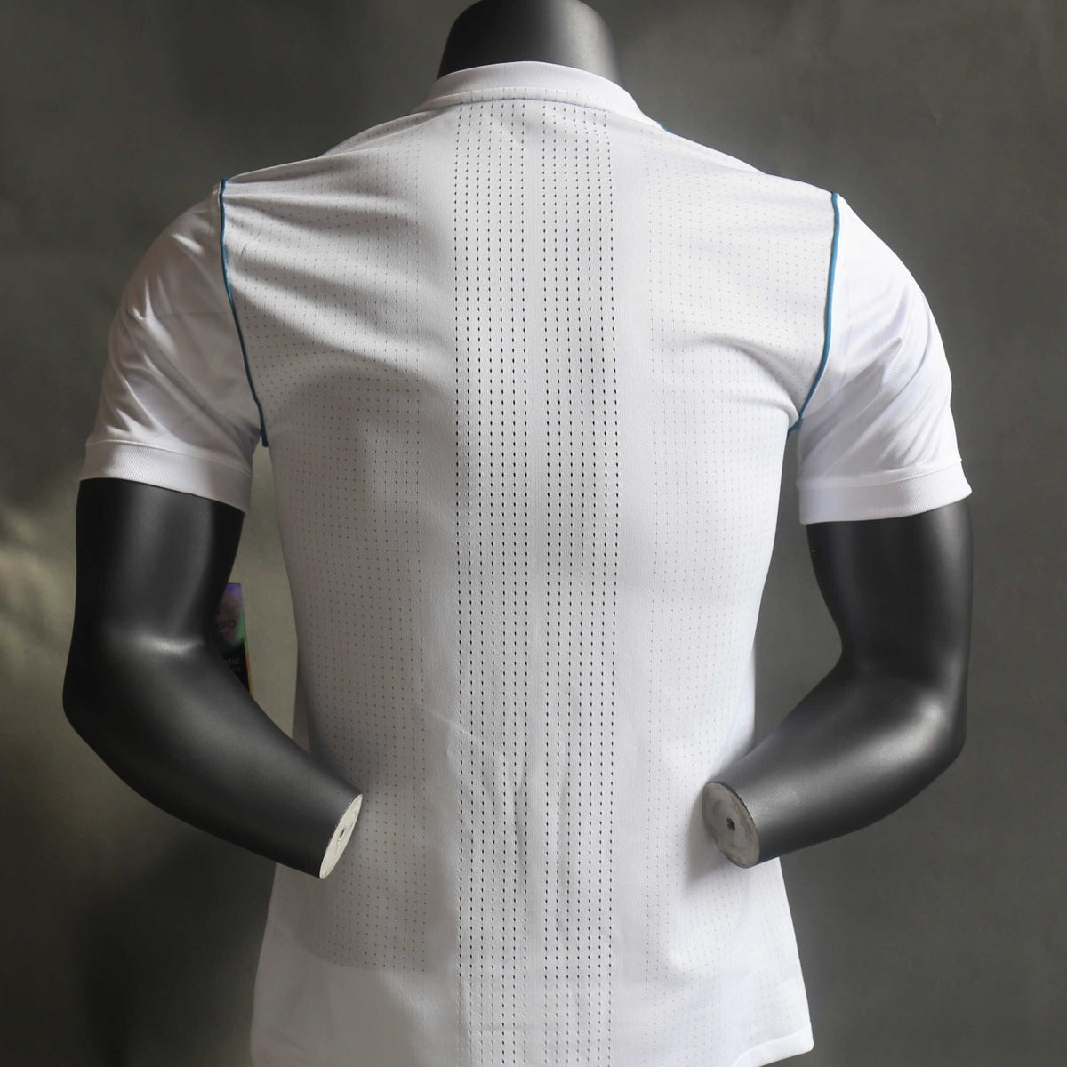 Jersey Real Madrid 2017-18 Local blanco, foto 2 de 8