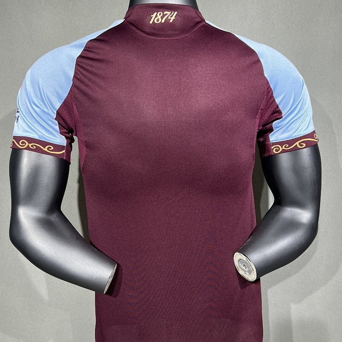 Jersey Aston Villa 2025-26 Local, foto 2 de 5