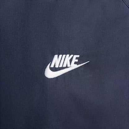 Chamarra Nike Cortavientos Letras, foto 2 de 3