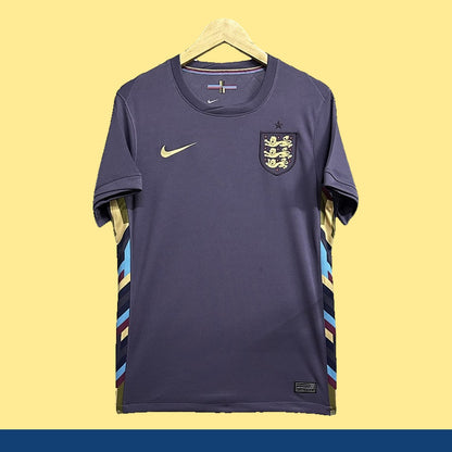 Jersey Inglaterra 2024 Visitante morado, foto 1 de 7
