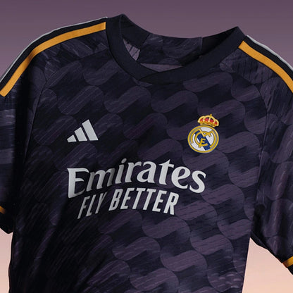 Jersey Real Madrid 2023-24 Visitante azul marino, foto 2 de 6