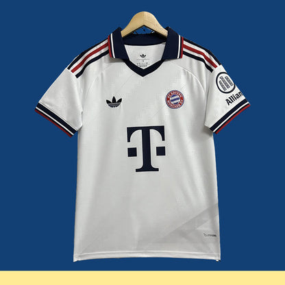 Jersey Bayern Múnich 2026-27 Visitante blanco, foto 1 de 8