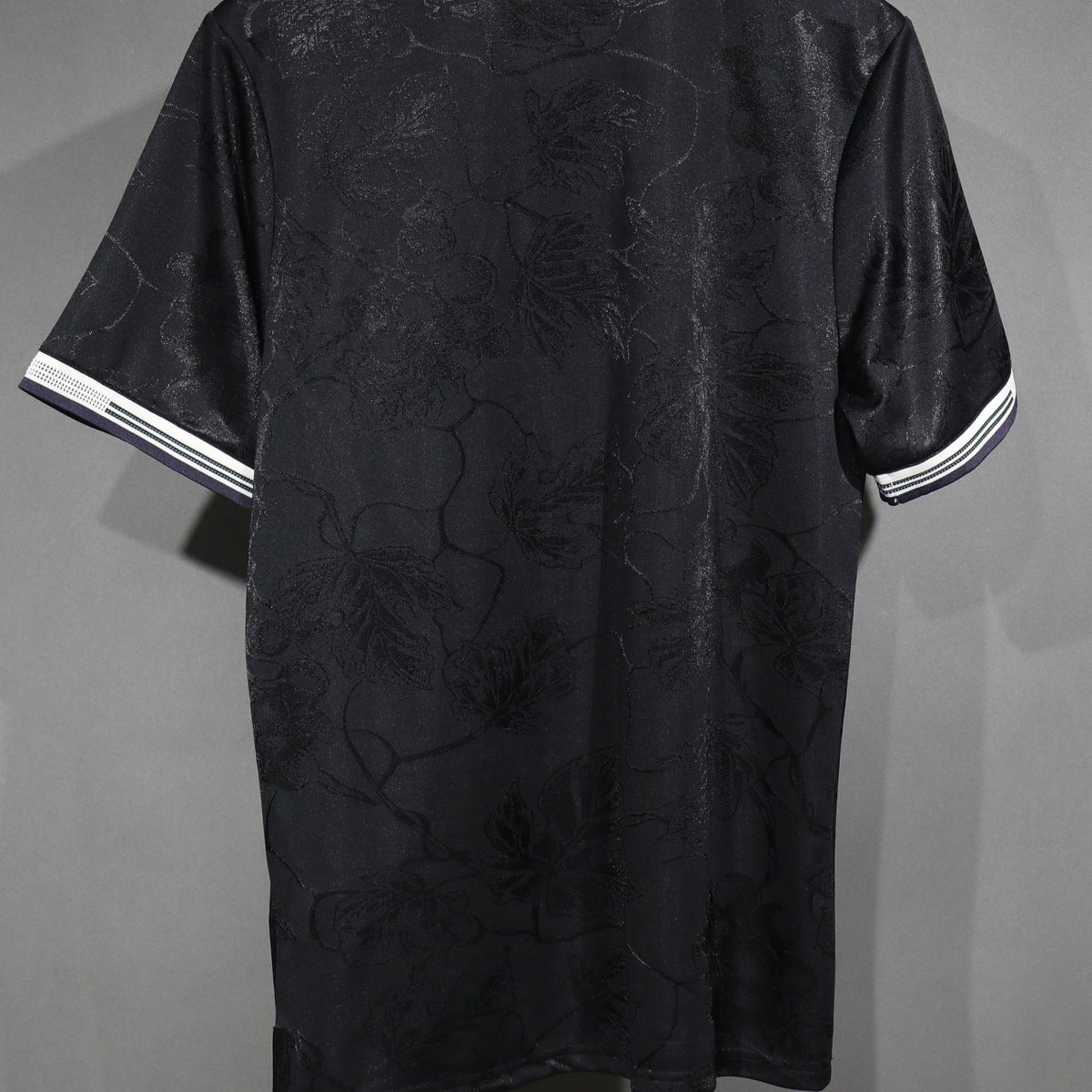 Jersey Juventus 2025-26 Tercero negro, foto 2 de 6