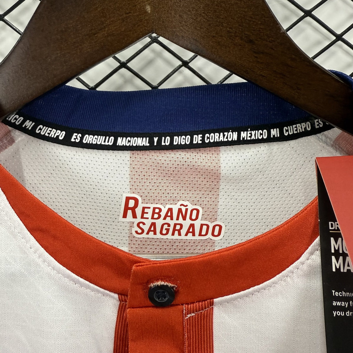 Jersey Chivas Guadalajara 2025-26 Edición Especial blanco, foto 2 de 13