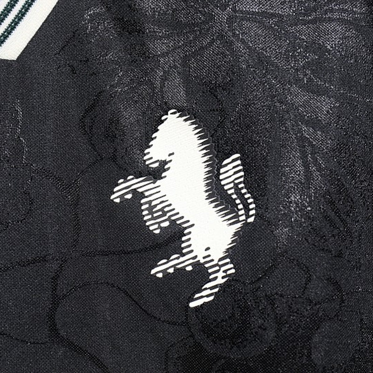 Jersey Juventus 2025-26 Tercero negro, foto 3 de 6