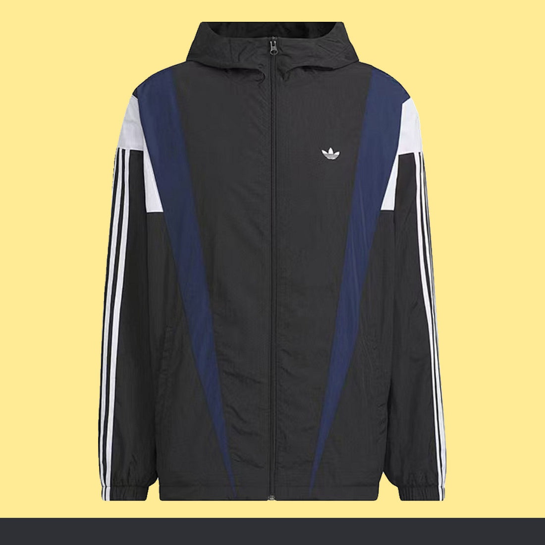 Chamarra adidas Paneles, foto 1 de 3