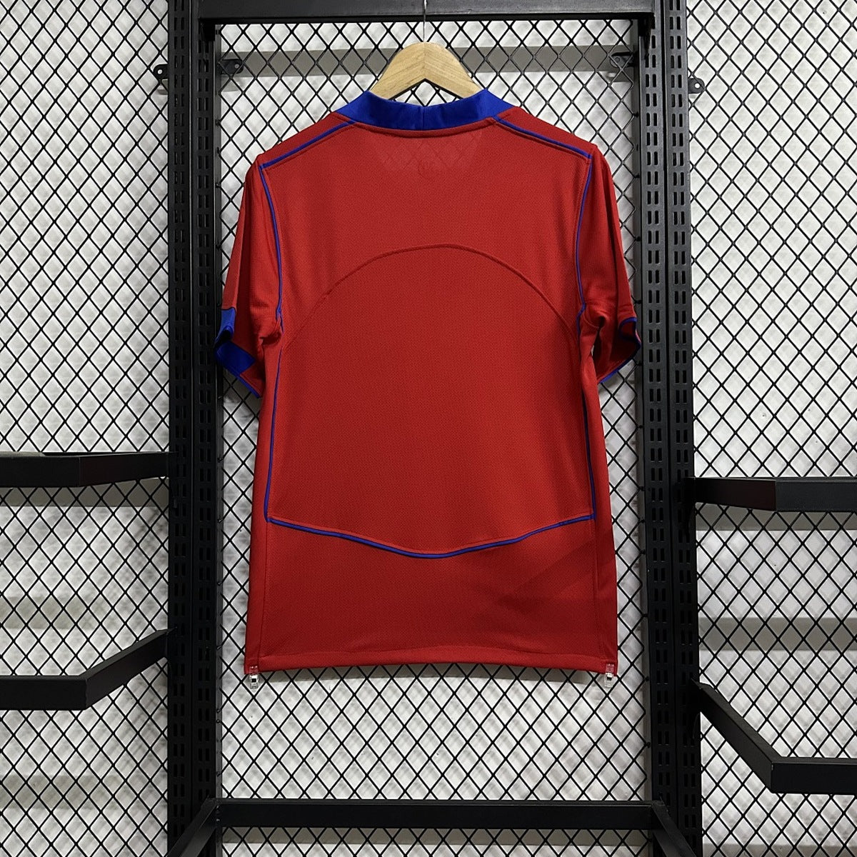 Jersey Paris Saint-Germain 2025-26 Tercero rojo, foto 2 de 8
