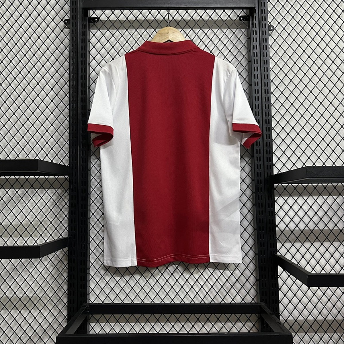 Jersey Ajax 2024-25 Edición Especial 125 Aniversario rojo, foto 3 de 8