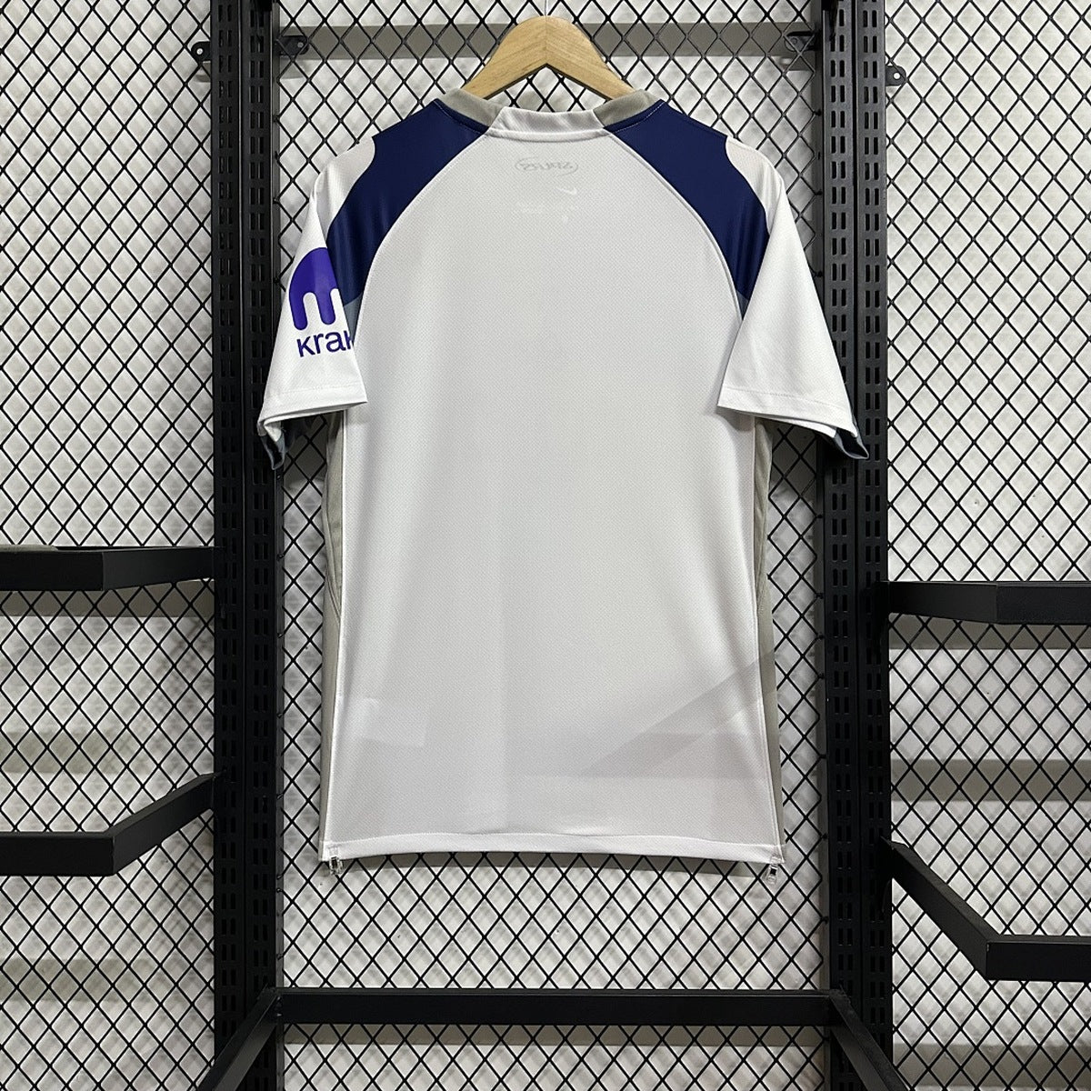 Jersey Tottenham 2025-26 Local blanco, foto 2 de 8