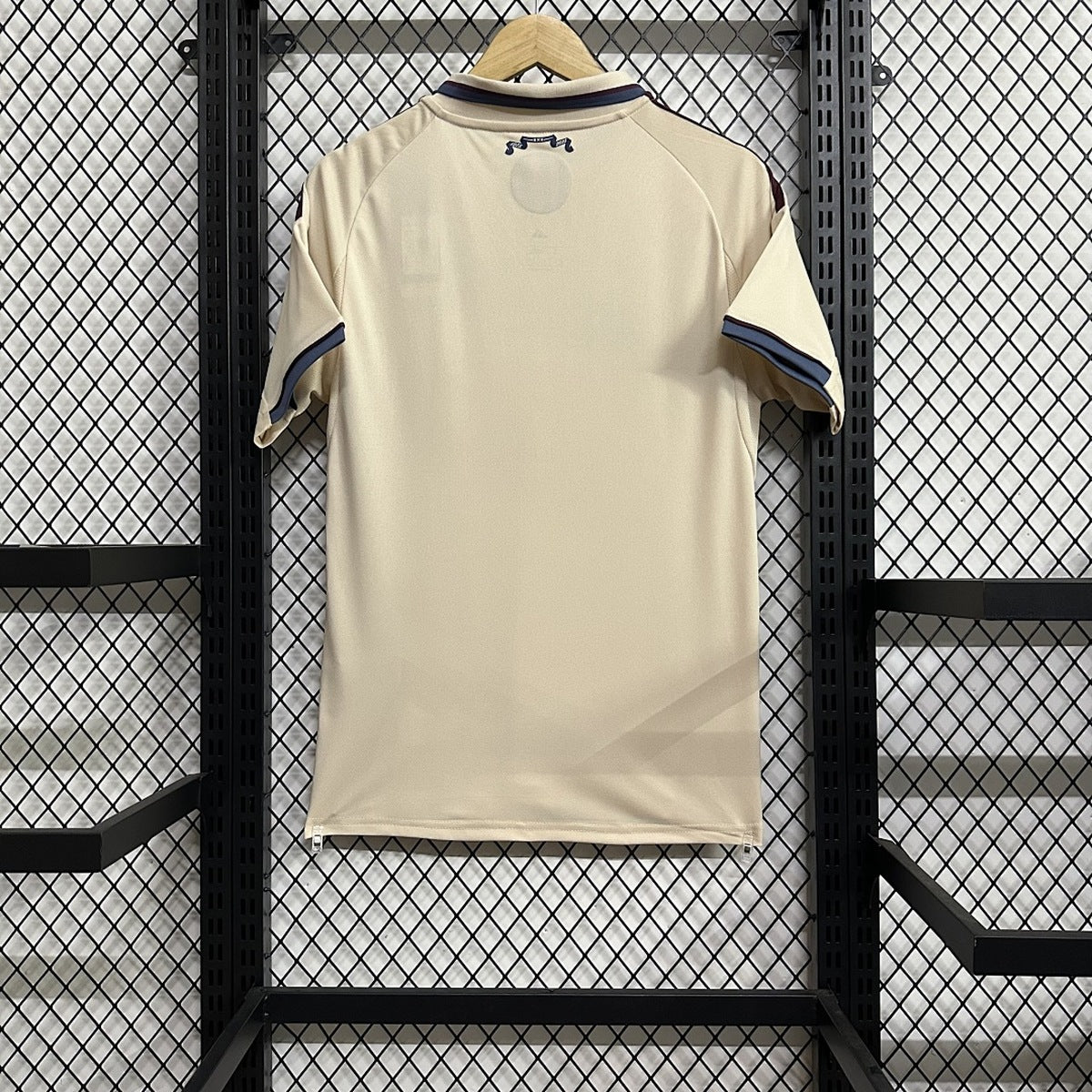Jersey Ajax 2025-26 Tercero beige, foto 2 de 8