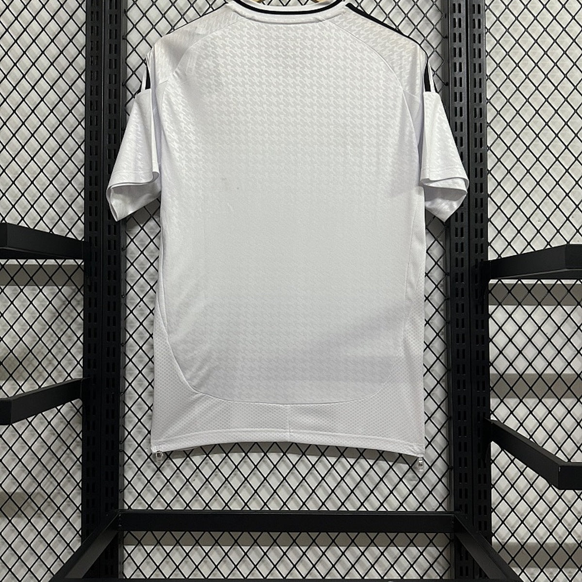 Jersey Real Madrid 2024-25 Local blanco, foto 2 de 7