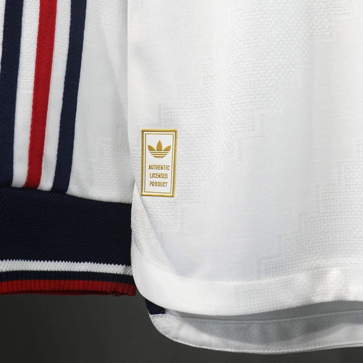 Jersey Bayern Múnich 2026-27 Visitante blanco, foto 3 de 7