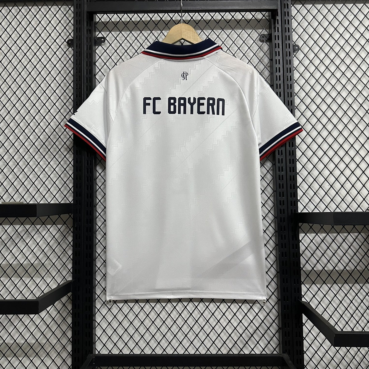 Jersey Bayern Múnich 2026-27 Visitante blanco, foto 2 de 8
