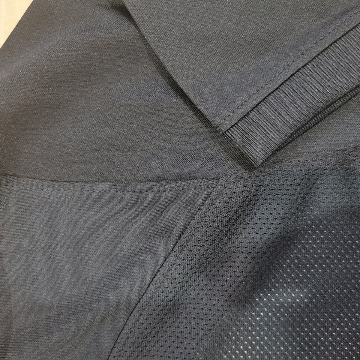 Jersey Al – Ittihad 2023-24 Local negro, foto 3 de 9