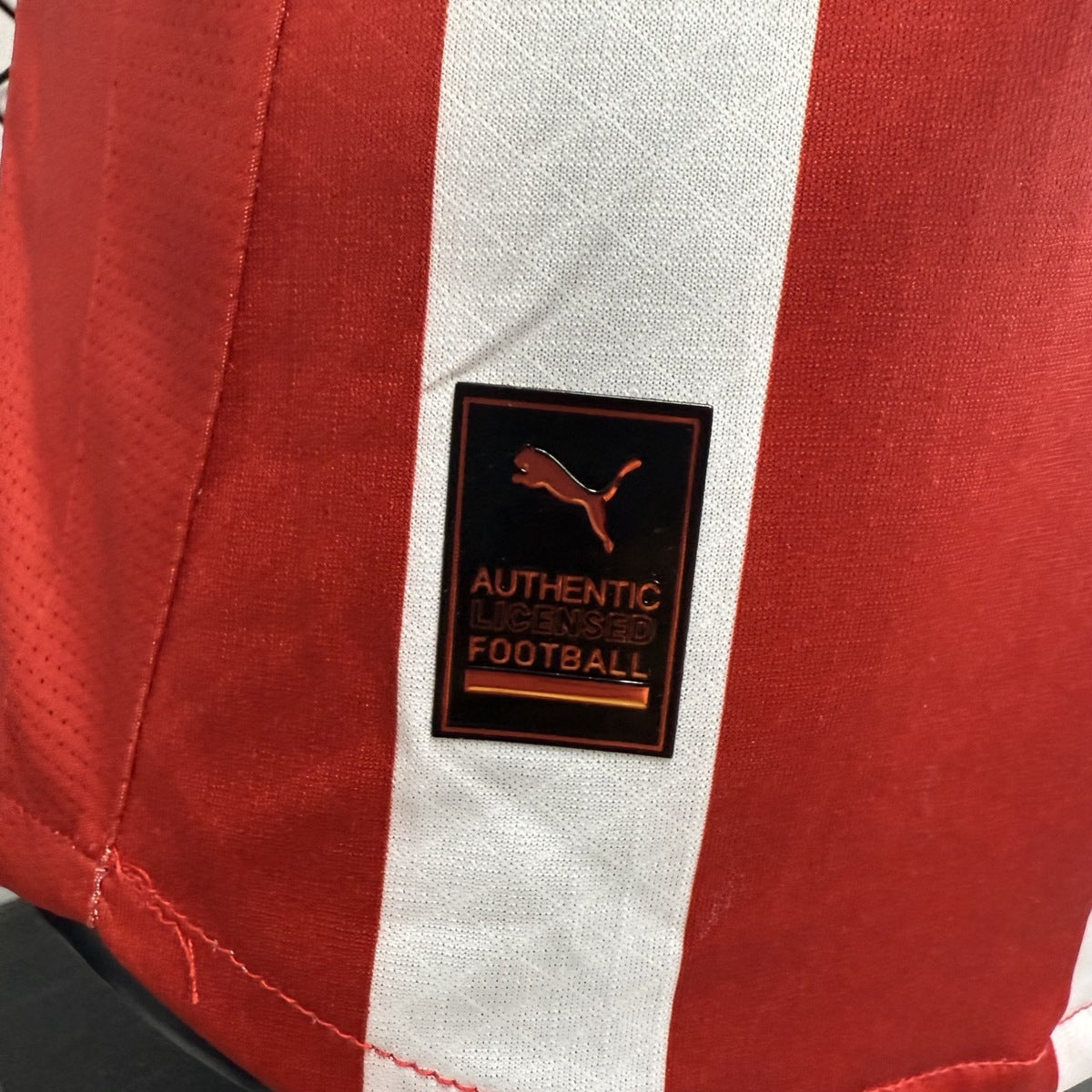 Jersey Chivas Guadalajara 2025-26 Local rojo, foto 3 de 10
