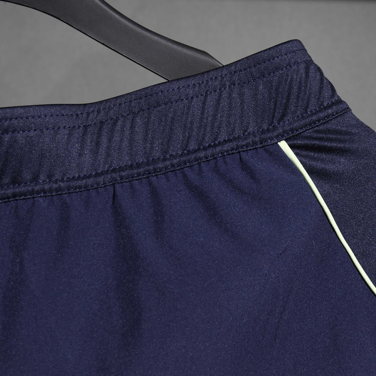 Short Real Madrid adidas 2025 Visitante azul marino, foto 3 de 5