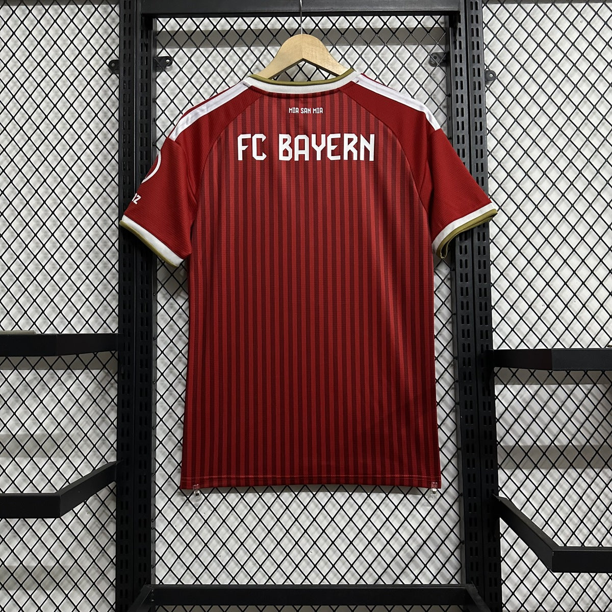 Jersey Bayern Múnich 2026-27 Local rojo, foto 2 de 8