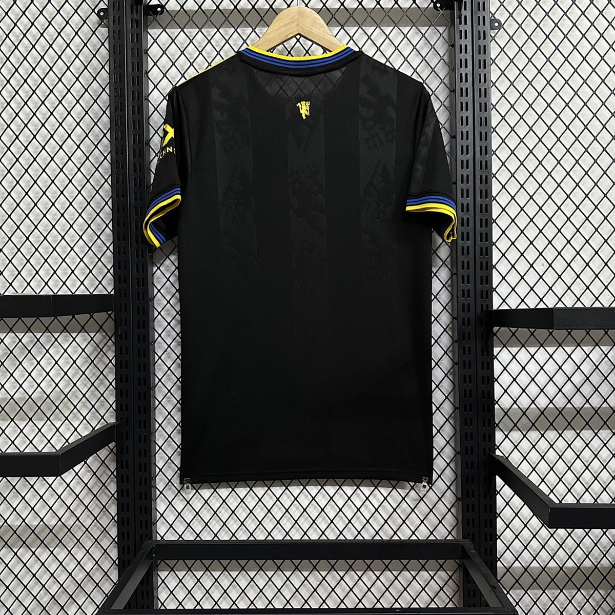 Jersey Manchester United 2025-26 Tercero negro, foto 2 de 7