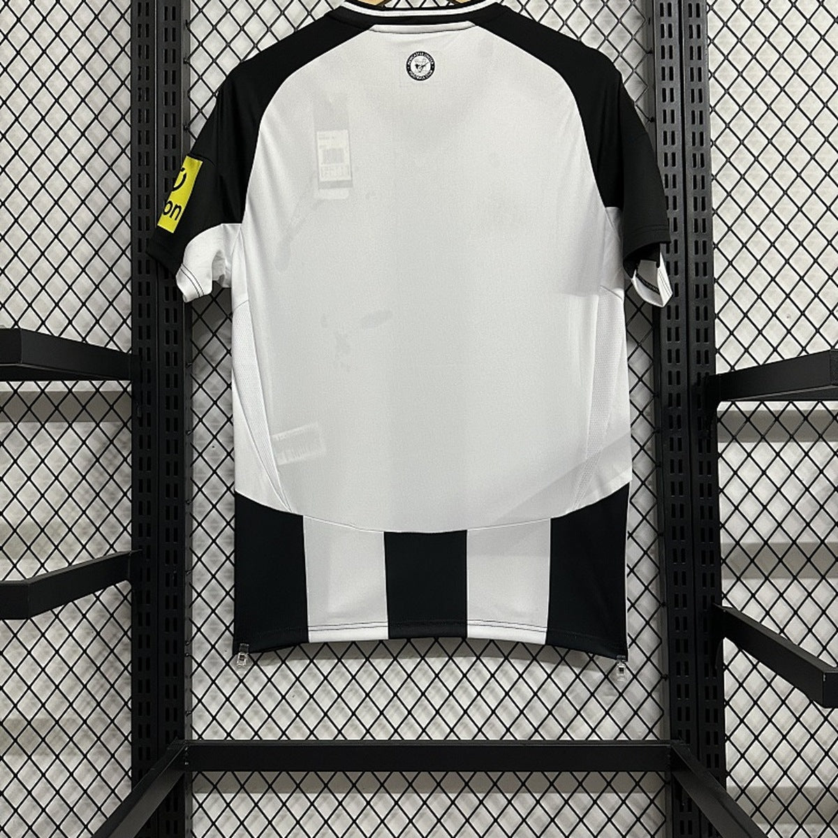 Jersey Newcastle United 2024-25 Local blanco, foto 2 de 7