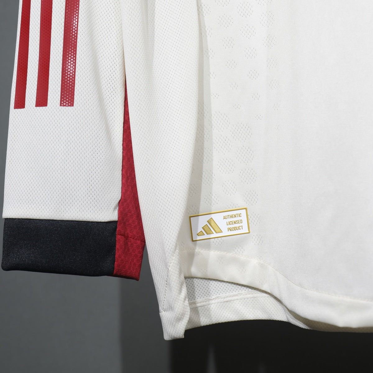 Jersey Liverpool 2025-26 Visitante blanco, foto 3 de 4