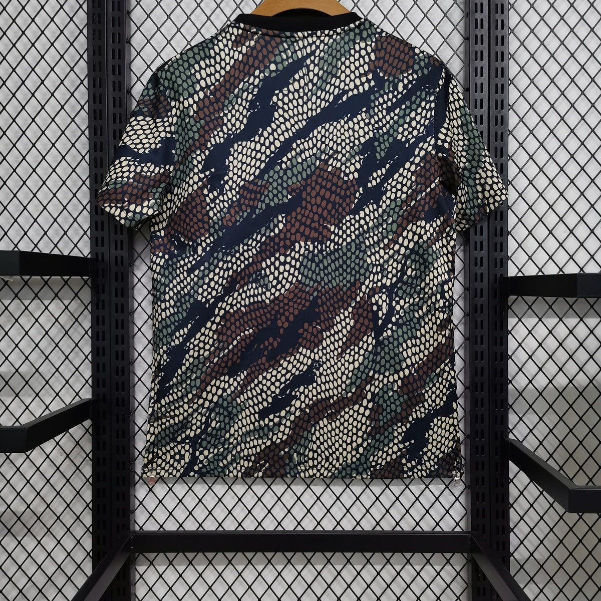 Jersey Arsenal 2023-24 Edición Especial Maharishi multicolor, foto 3 de 6